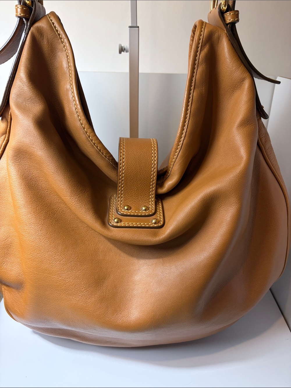 Vintage Marc Jacobs Nutmeg Large Leather Shoulder Hobo Bag with Gold Hardware - Picture 4 of 9